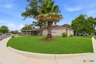7702 Pipers Swan St, San Antonio, TX 78251 - Photo 4