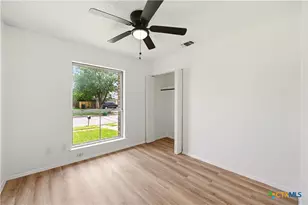7702 Pipers Swan St, San Antonio, TX 78251 - Photo 14