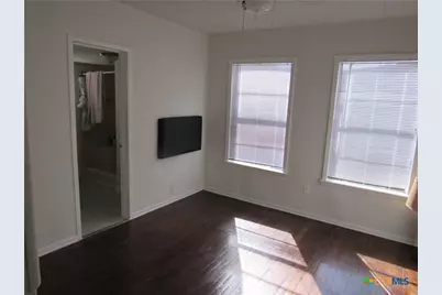1325 S 17th Street, Temple, TX 76504 - Photo 6