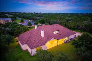 2573 Beaver Ln, New Braunfels, TX 78132 - Photo 4