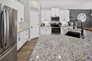 612 Holstein Dr, Belton, TX 76513 - Photo 10