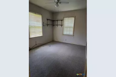 1410 N Beal Street, Belton, TX 76513 - Photo 6