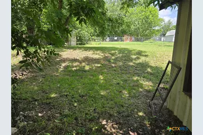 1410 N Beal Street, Belton, TX 76513 - Photo 12