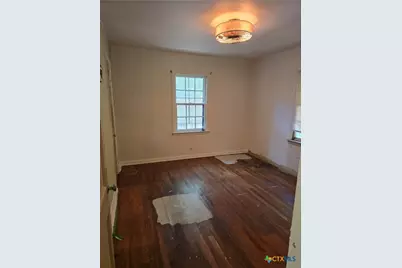 1410 N Beal Street, Belton, TX 76513 - Photo 8