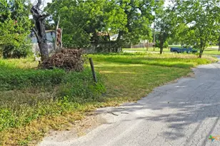 740 Comal Ave, New Braunfels, TX 78130 - Photo 6