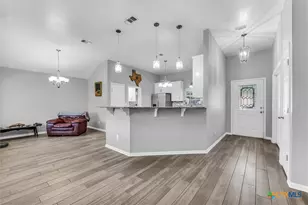 7 Market Loop, Belton, TX 76513 - Photo 6