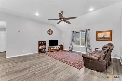 7 Market Loop, Belton, TX 76513 - Photo 12