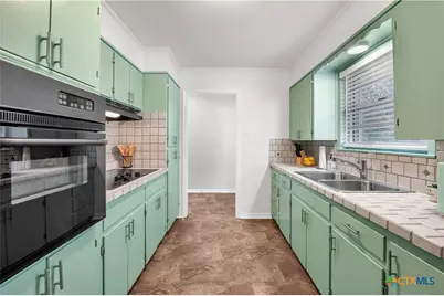 2209 S 51st Street, Temple, TX 76504 - Photo 6