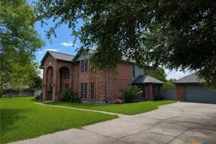 308 Kingwood Forest, Victoria, TX 77904 - Photo 2