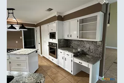308 Kingwood Forest, Victoria, TX 77904 - Photo 22