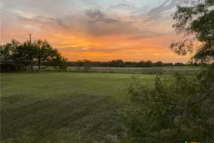 308 Kingwood Forest, Victoria, TX 77904 - Photo 44