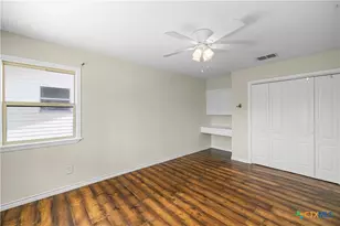 105 Tropical Dr, Victoria, TX 77904 - Photo 20