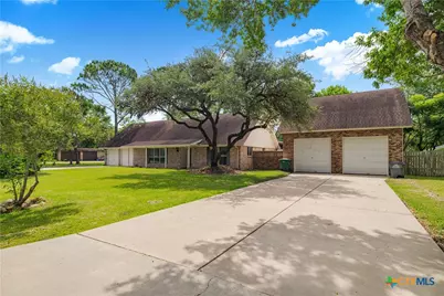 105 Tropical Drive, Victoria, TX 77904 - Photo 1