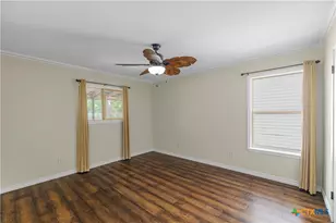 105 Tropical Dr, Victoria, TX 77904 - Photo 16