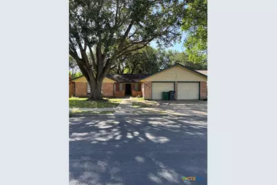 204 Ruidoso Drive, Victoria, TX 77904 - Photo 8