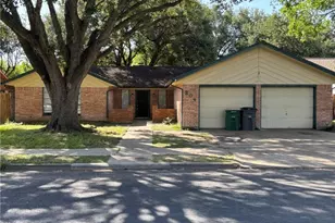 204 Ruidoso Dr, Victoria, TX 77904 - Photo 1