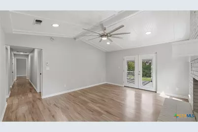 938 Lazy Trail, New Braunfels, TX 78130 - Photo 6