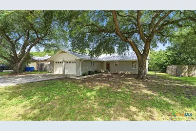 938 Lazy Trail, New Braunfels, TX 78130 - Photo 2