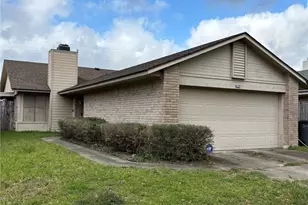 304 Rattan Dr, Victoria, TX 77901 - Photo 1