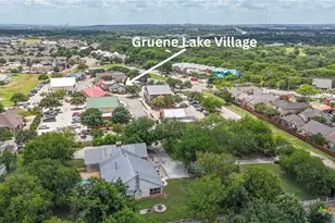 1690 Waterway Ln, New Braunfels, TX 78130 - Photo 4