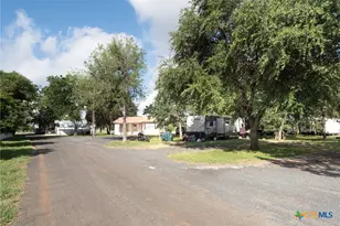 263 Timber Ln, Bandera, TX 78003 - Photo 4