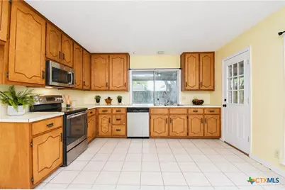 106 Hickory Knoll Street, Victoria, TX 77901 - Photo 6