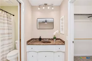 106 Hickory Knoll St, Victoria, TX 77901 - Photo 18