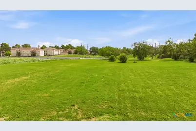 5903 Dairy Road, Victoria, TX 77904 - Photo 4