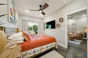 1228 Ervendberg Ave, New Braunfels, TX 78130 - Photo 14
