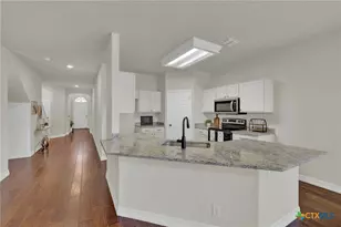 530 Zapata Cir, New Braunfels, TX 78130 - Photo 10