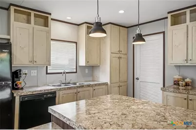 327 Lost Antler Drive, Canyon Lake, TX 78133 - Photo 8