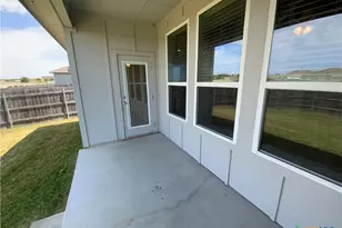 1110 Lakeway Crossing Dr, Temple, TX 76502 - Photo 26