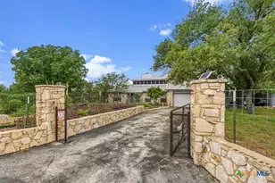 8017 Kenilworth Blvd, Spring Branch, TX 78070 - Photo 2