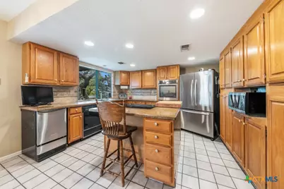 8017 Kenilworth Boulevard, Spring Branch, TX 78070 - Photo 10