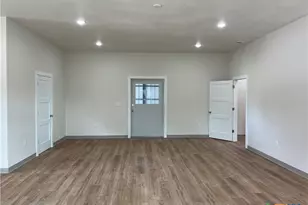 10378 Oakalla Rd, Killeen, TX 76549 - Photo 6