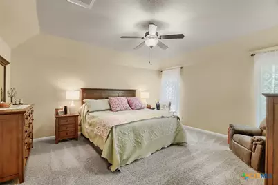 2262 Sun Chase Boulevard, New Braunfels, TX 78130 - Photo 10