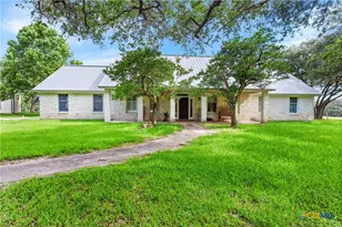 801 Treasure Oaks Rd, Inez, TX 77968 - Photo 4