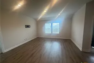1433 Redwood Crk, Seguin, TX 78155 - Photo 16
