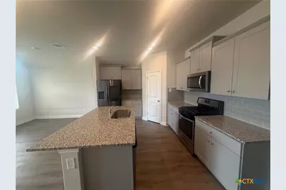 1433 Redwood Creek, Seguin, TX 78155 - Photo 14