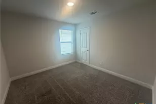 1433 Redwood Crk, Seguin, TX 78155 - Photo 10
