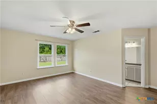 213 W Anderson Ave, Copperas Cove, TX 76522 - Photo 8