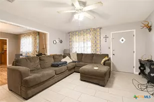 194 Club Dr, Victoria, TX 77905 - Photo 4