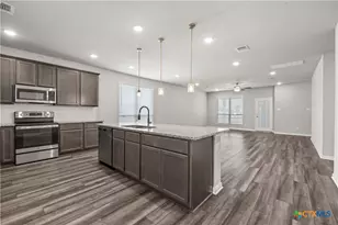 702 Hollyhock Dr, Temple, TX 76502 - Photo 6