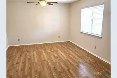 203 S Mitchell Avenue #4, San Marcos, TX 78666 - Photo 2