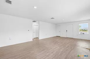 1355 Art Wall Wy, San Antonio, TX 78221 - Photo 10