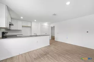 1355 Art Wall Wy, San Antonio, TX 78221 - Photo 6