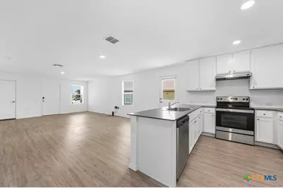 1355 Art Wall Way, San Antonio, TX 78221 - Photo 8