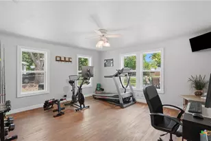 733 E Krezdorn St, Seguin, TX 78155 - Photo 18