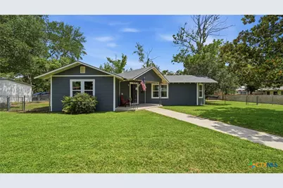 733 E Krezdorn Street, Seguin, TX 78155 - Photo 1