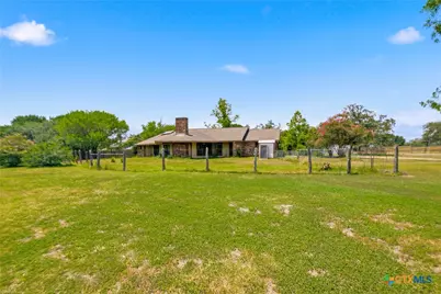 996 Carefree Drive, Victoria, TX 77905 - Photo 6